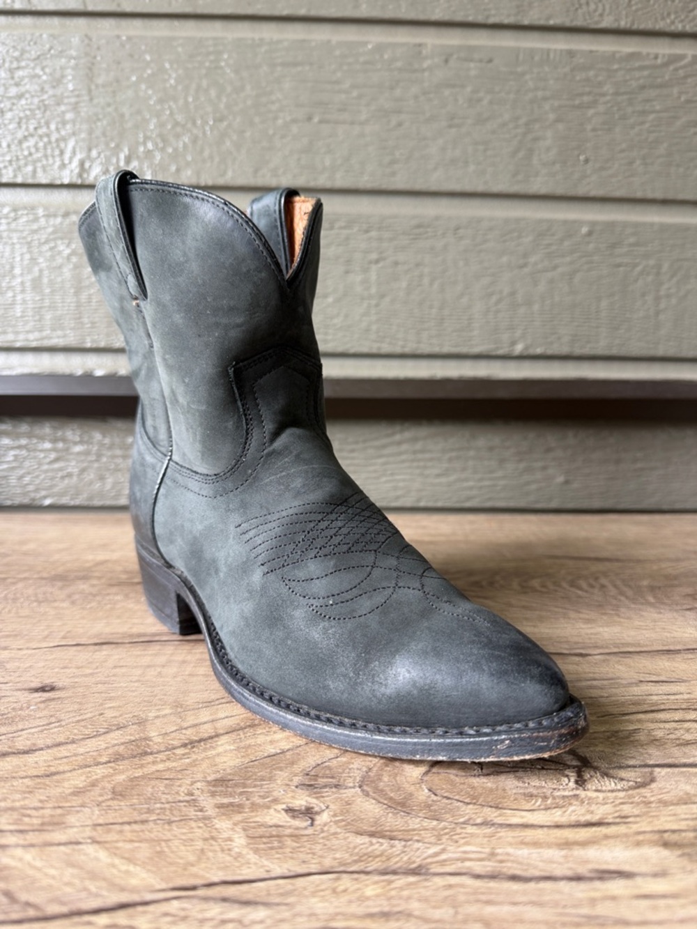 Frye Women Black Ankle Booties size 7